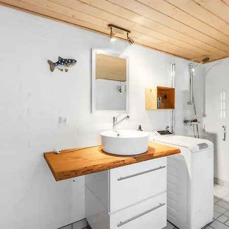 Appartement Ronja - 1-3km From The Sea By Interhome *